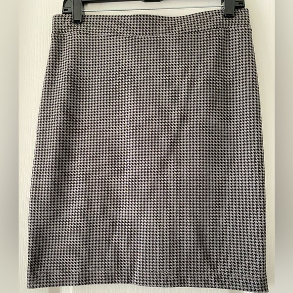 Loft Herringbone Pattern Stretch Skirt, Gray / Black Size S - Picture 2 of 4